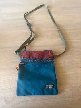 L.L.Bean Crossbody Bag Purse Adult Accessory Small Nylon Adjustable Strap